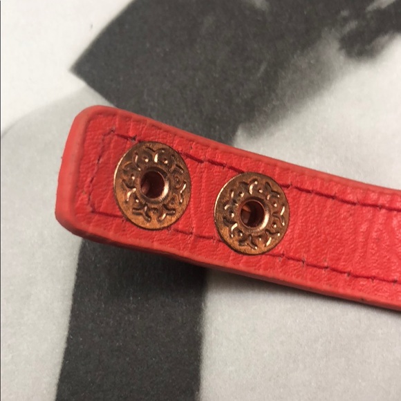 BCBG Bracelet 🔥 FINAL SALE 🔥 - Picture 5 of 8